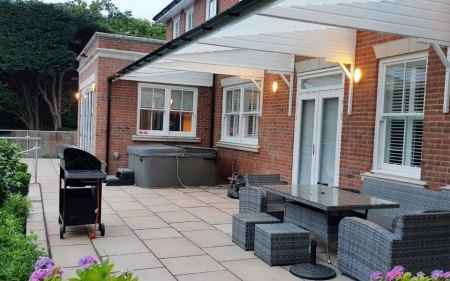 تركيب مظلات:تركيب مظلات بتصاميم متنوعه| تركيب مظلات خارجية للمنازل والحدائق|تركيب وتوريد مظلات مودرن بالرياض